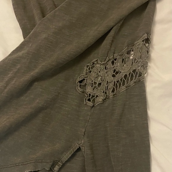 Free People T-Shirt - Picture 7 of 7